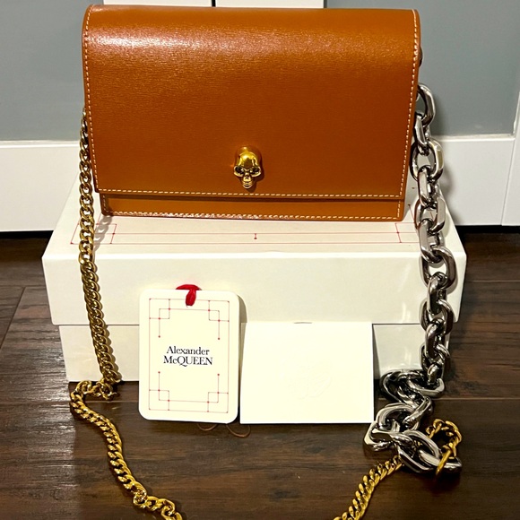 Alexander McQueen small skull shoulder bag - Picture 2 of 9